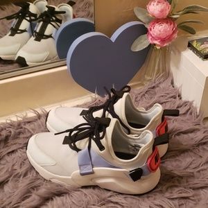 Womens Nike Air Huarache city low